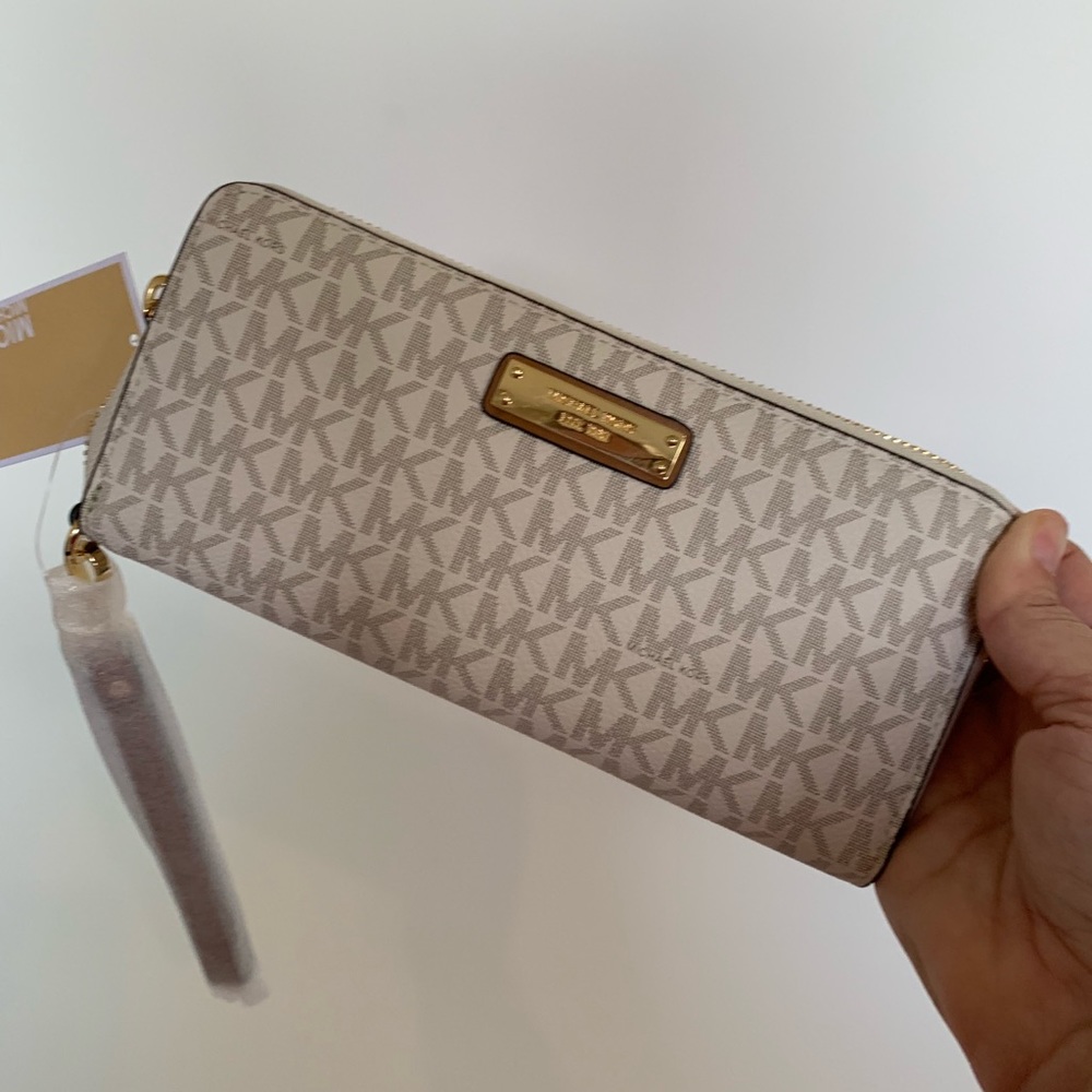 Michael Kors Womens Jet Set Travel Wristlet Zip